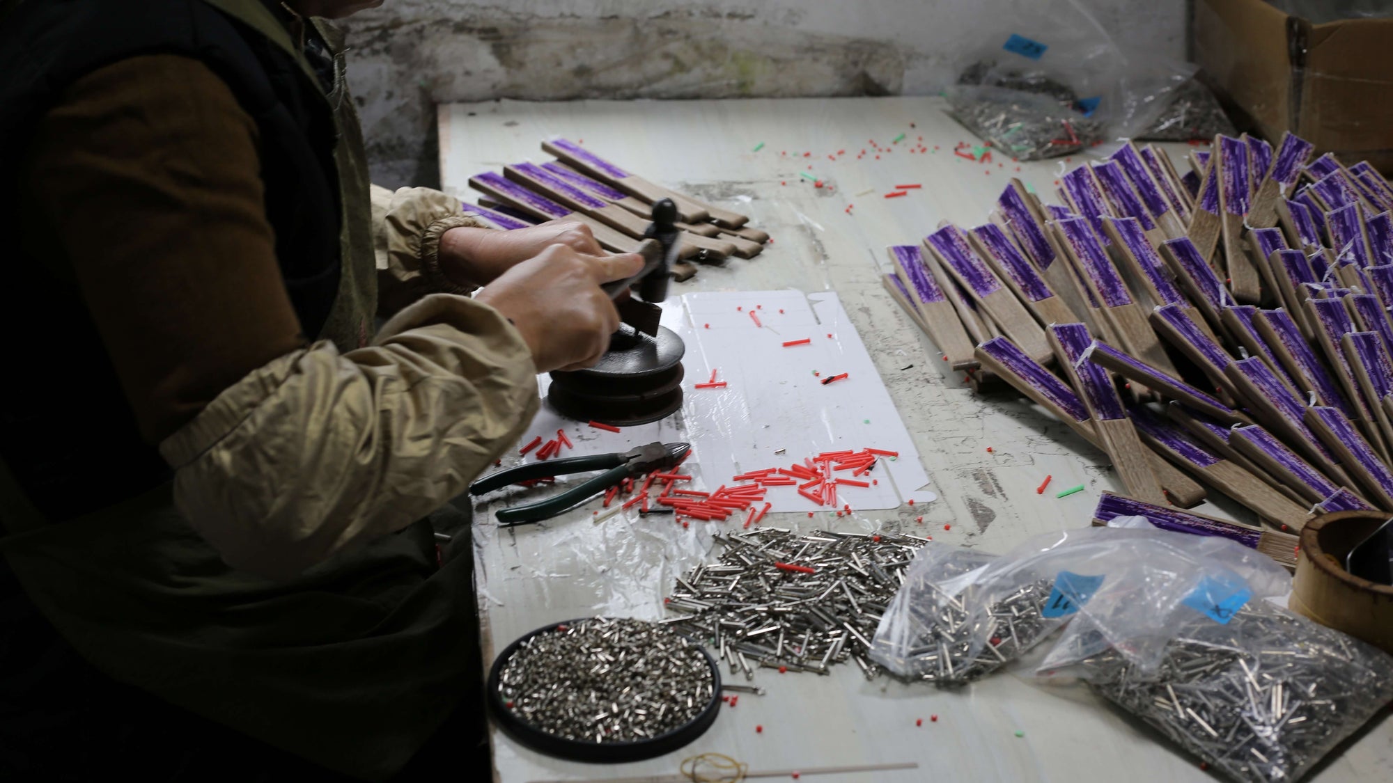 Unfolding: the histories, cultures, and stories of the folding fan
